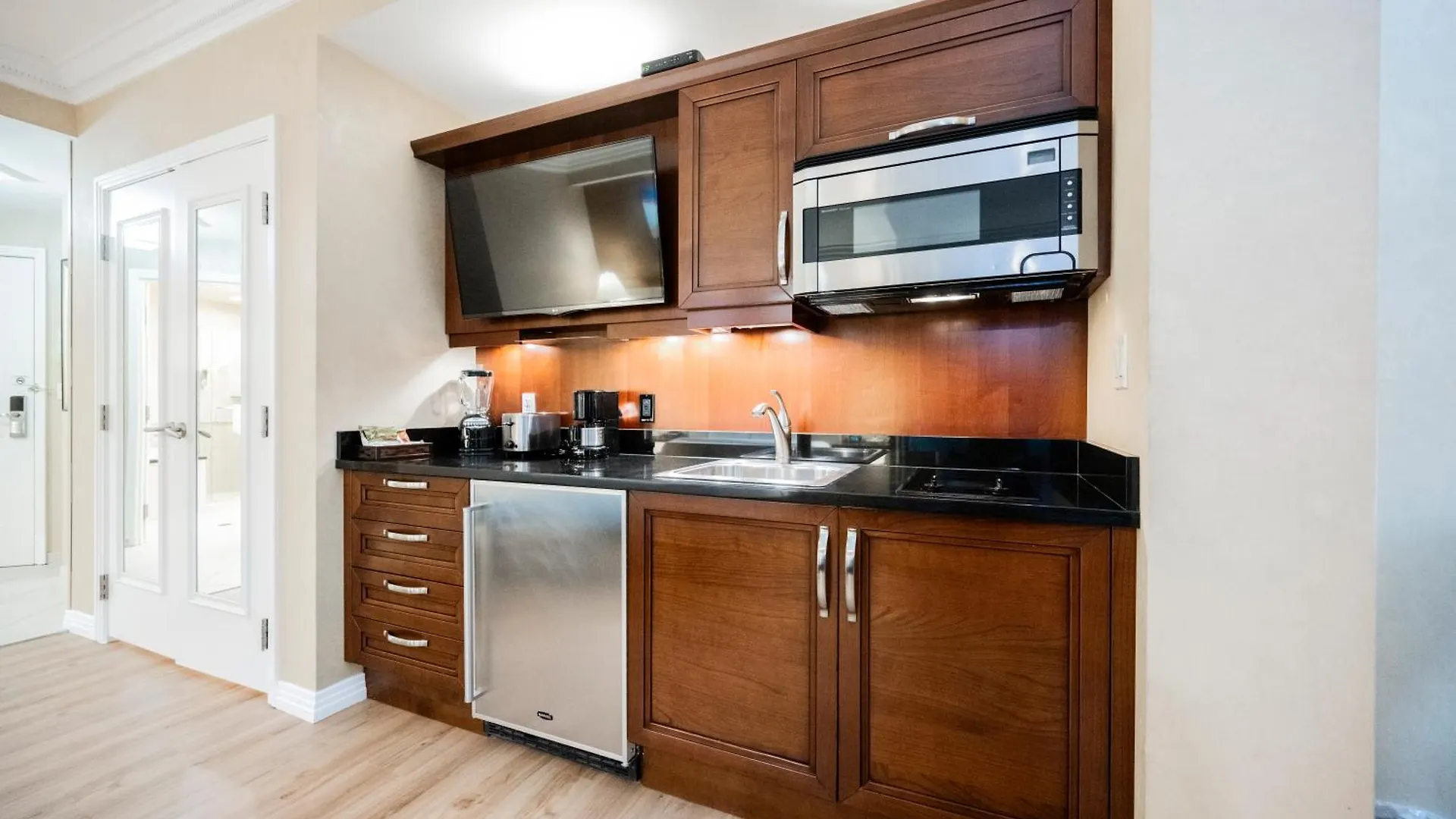 Signature Rental By Owner Direct Las Vegas Aparthotel